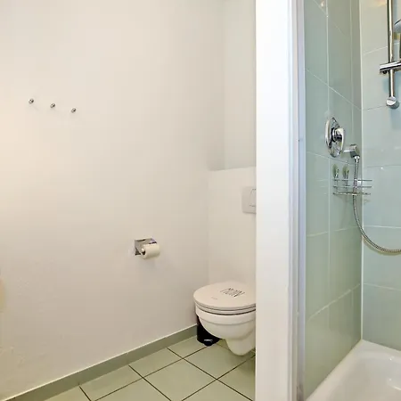Strandstrasse 16 09 Kuehlungsborn