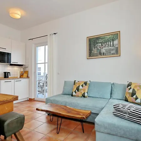 Strandstrasse 16 09 アパート