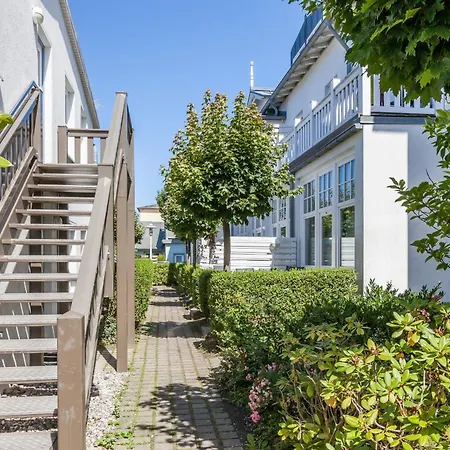 Strandstrasse 16 09 *